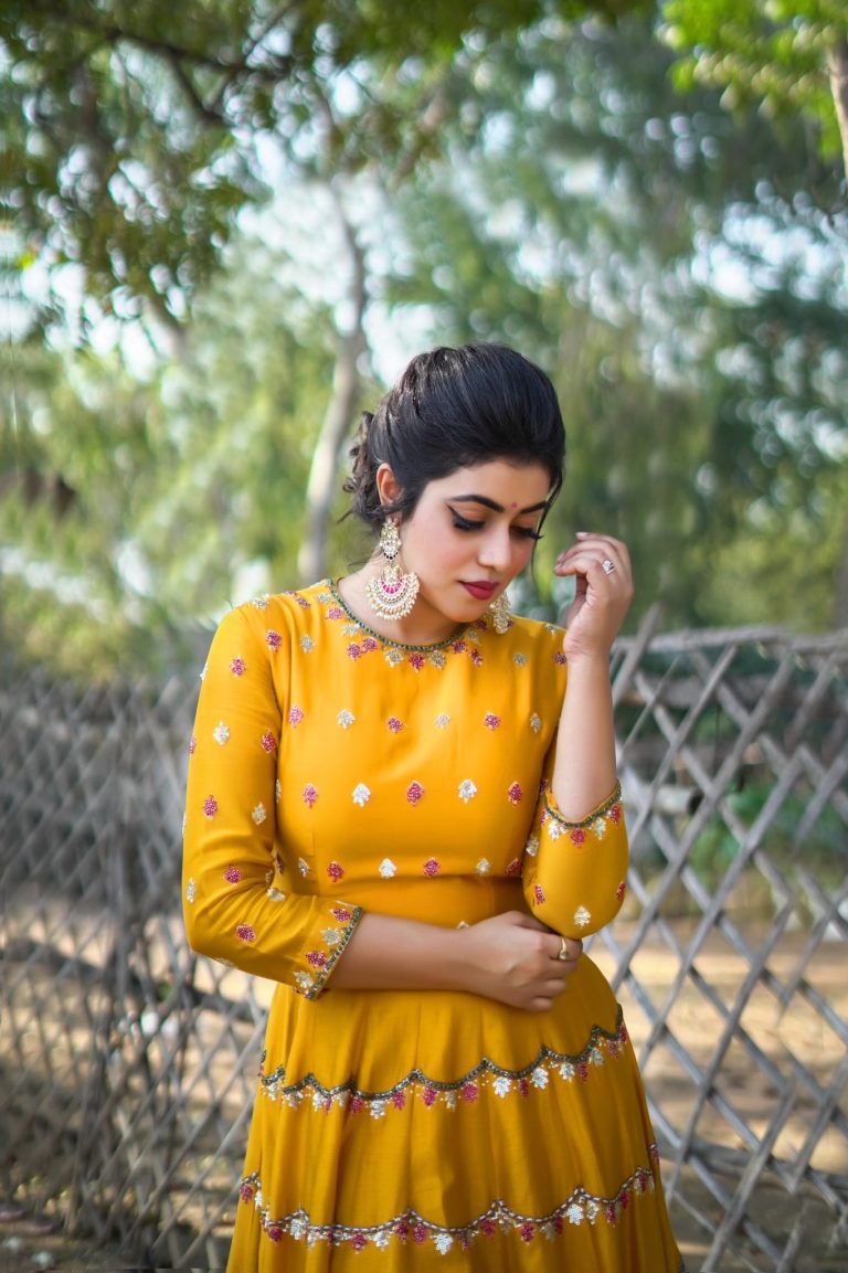 Shamna Kasim Latest photos in Yellow dress