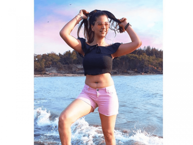 Actress Jolly Bhatia Hot Pics at Beach