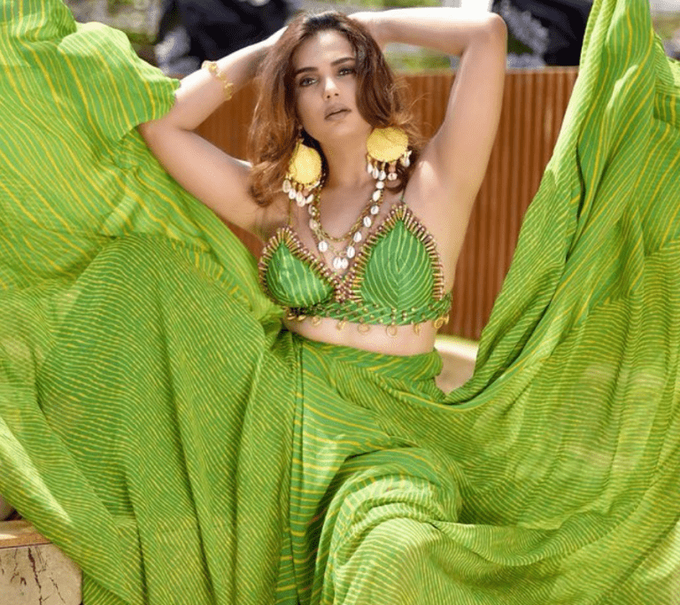 Anupma Agnihotri Glamorous Pics in Green Dress